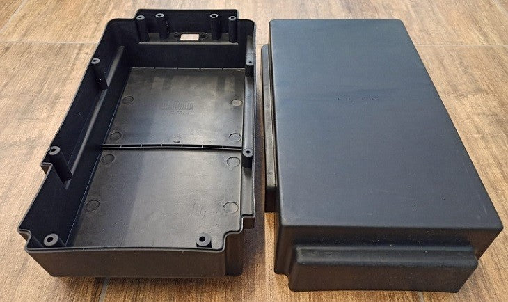 COPPIA PLASTICHE COVER PORTA BATTERIE - bici elettrica scooter sky II tipo z-tech