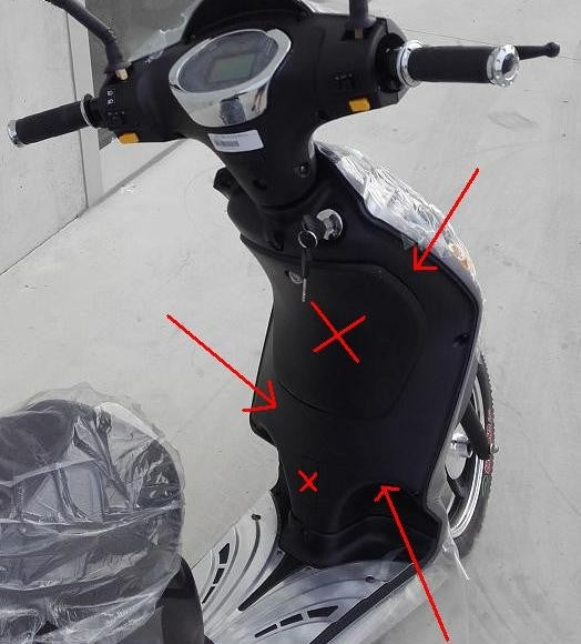 PLASTICA NERA ANTERIORE RETRO SCUDO - bici elettrica scooter sky II tipo z-tech