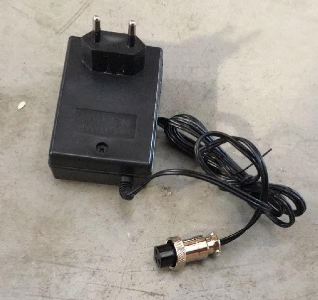 CARICA BATTERIE 12V 1A per miniquad 4 tempi quad atv