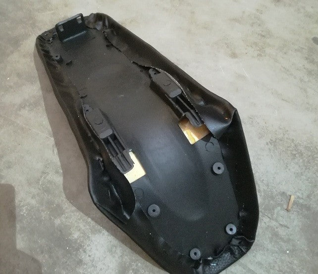SELLA PIT BIKE ORION - 4 tempi pelle per carene plastiche cross