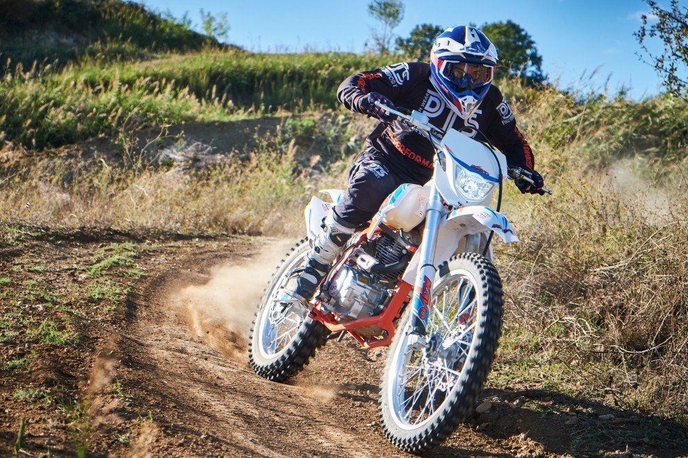 CROSS 250cc ARIA KAYO K2 - ruote 21-18