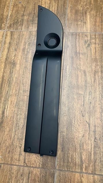PLASTICA LATERALE PEDALI SINISTRA NERA-SCOOTER ELETTRICO SKY II REVENGE