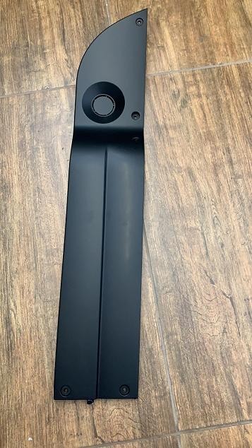 PLASTICA LATERALE PEDALI DESTRA NERA-SCOOTER ELETTRICO SKY II REVENGE