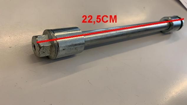 PERNO FORATO PER TAMPONI RUOTA DA 15MM LUNGHEZZA 22,5 CM