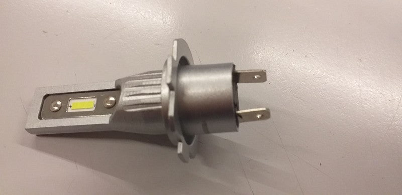 AGB-KLH7XS 12/24 VOLT 20W 2000LUMEN