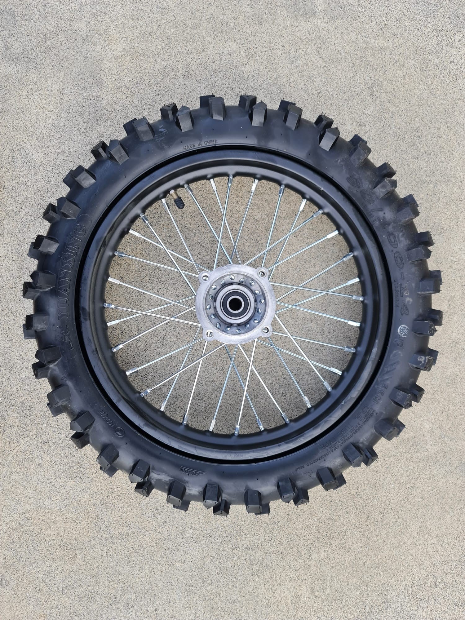 01pz GOMMA CERCHIATA 90/100-14 perno 15mm CERCHI GOMME cross PIT BIKE BSE MONSTER - CERCHIO COPERTONE