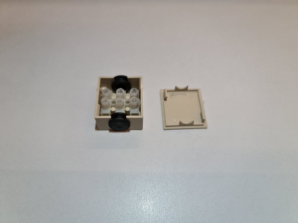 SCATOLA STAGNA MORSETTIERA 3,5 x 3 x 1,5 cm