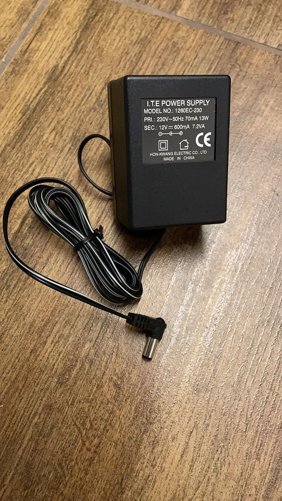 CARICA BATTERIE 12V 600A/M