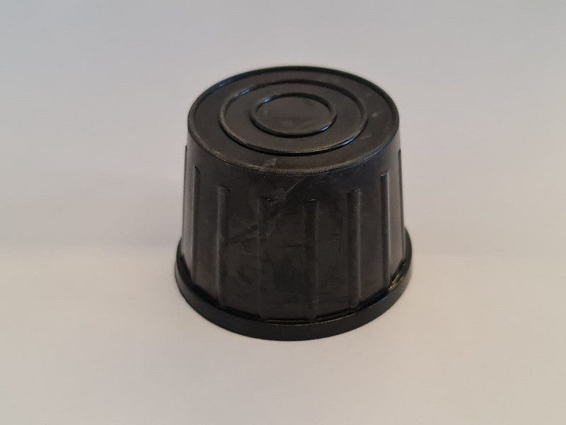 01 pz GOMMA COPRI BULLONE DEL MOZZO RUOTA RUOTE QUAD A150 AU150 AU180