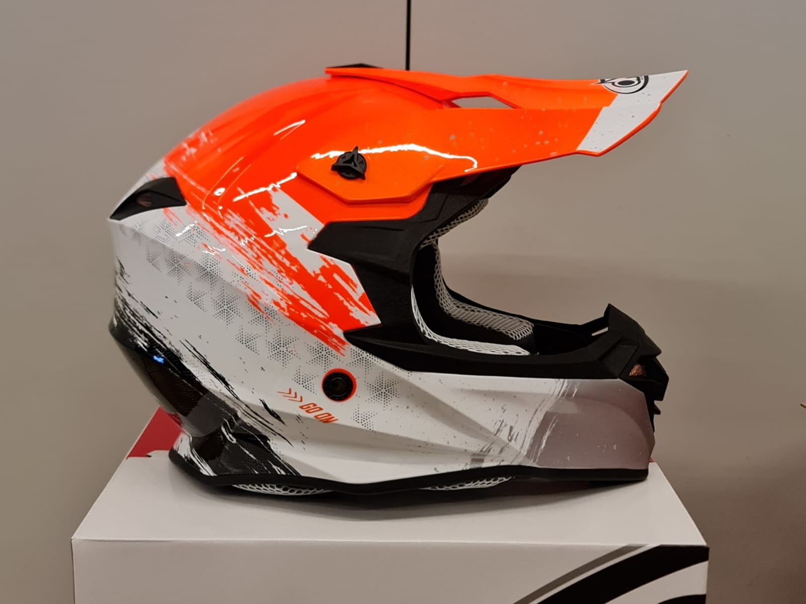 CASCO MOTOCROSS ONE HELMETS RACING MOTO ARANCIO FLUO BIANCO ARANCIONE