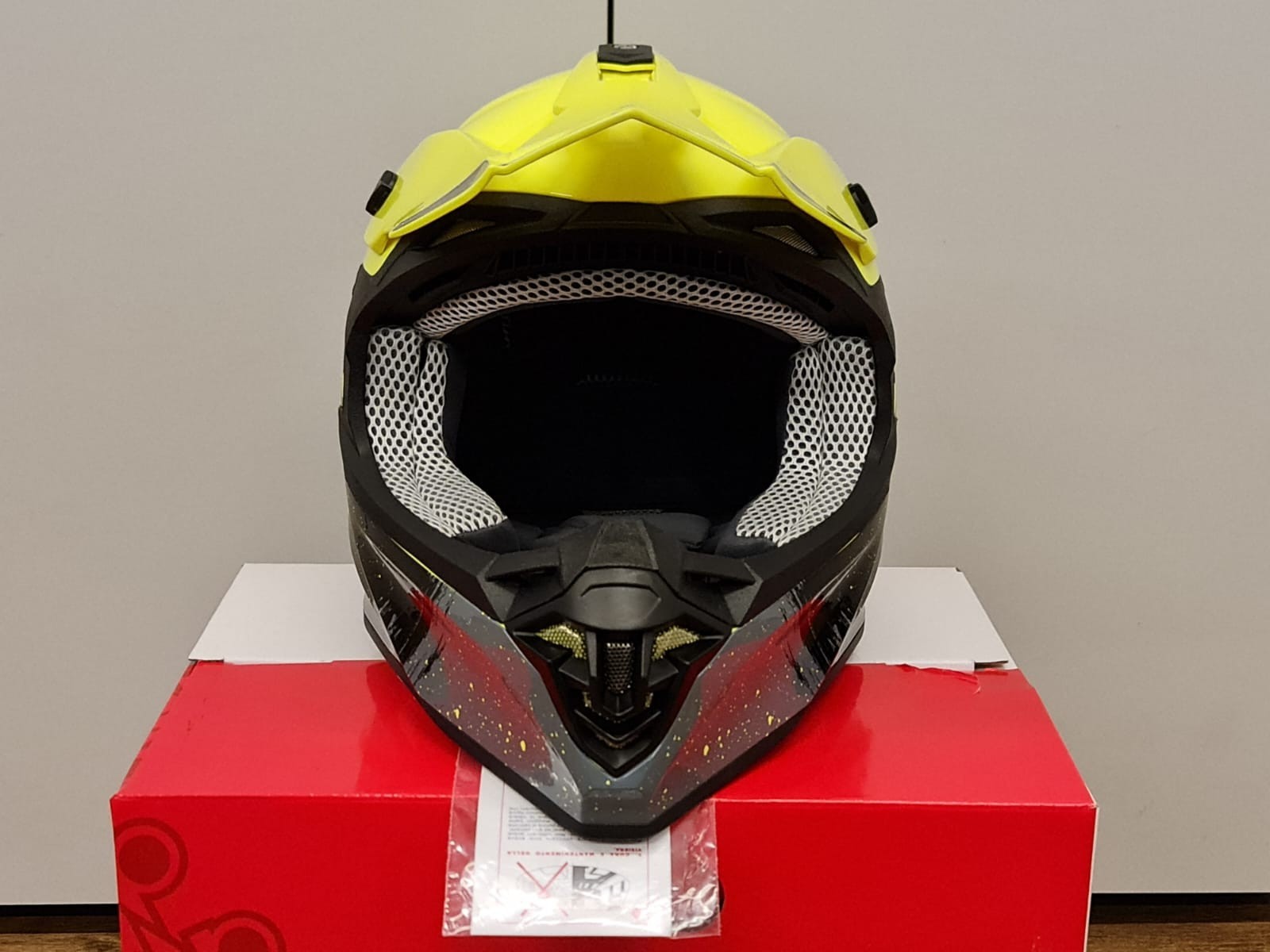 CASCO MOTOCROSS ONE HELMETS RACING MOTO GIALLO FLUO NERO