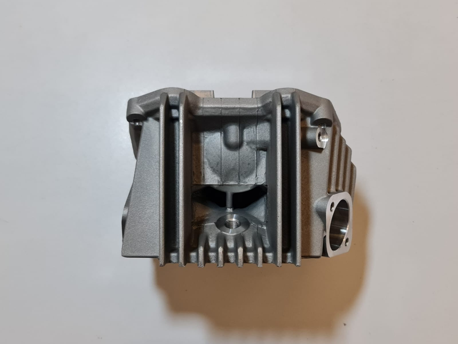 TESTA SENZA ACCESSORI PER MOTORE ZONGSHEN ZS190 190CC