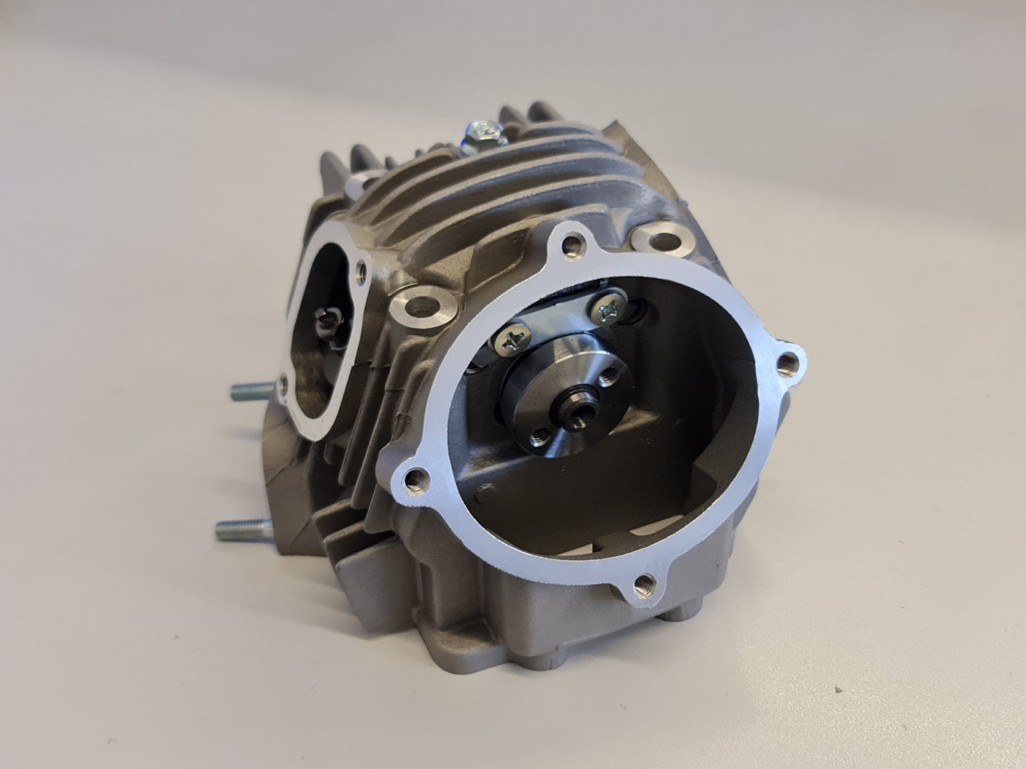 TESTA CON ACCESSORI PER MOTORE ZONGSHEN ZS155 155CC