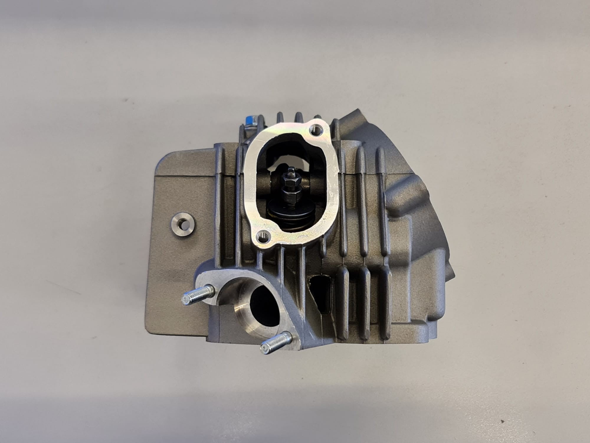 TESTA CON ACCESSORI PER MOTORE ZONGSHEN ZS155 155CC