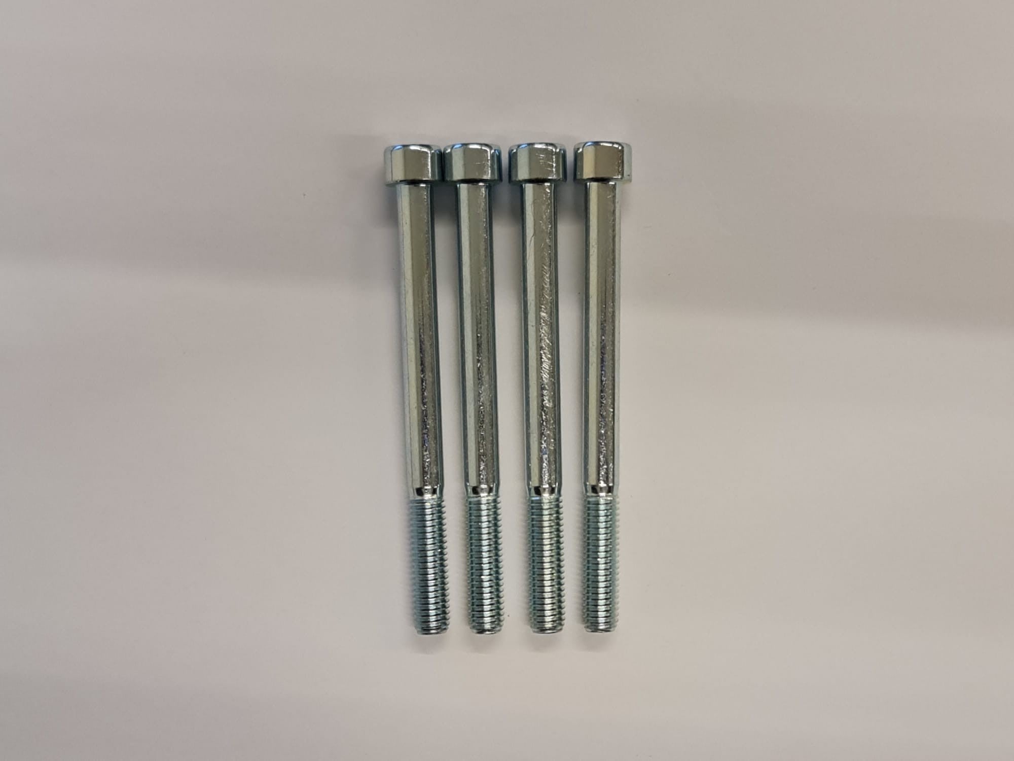 KIT 4PZ PERNO SUPPORTI MANUBRIO 10cm M8 SENZA BULLONE