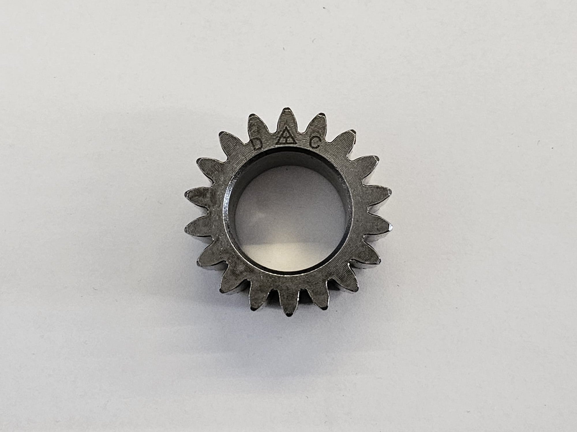 INGRANAGGIO FRIZIONE INTERNO 18 DENTI PER BLOCCO MOTORE YX125 125cc