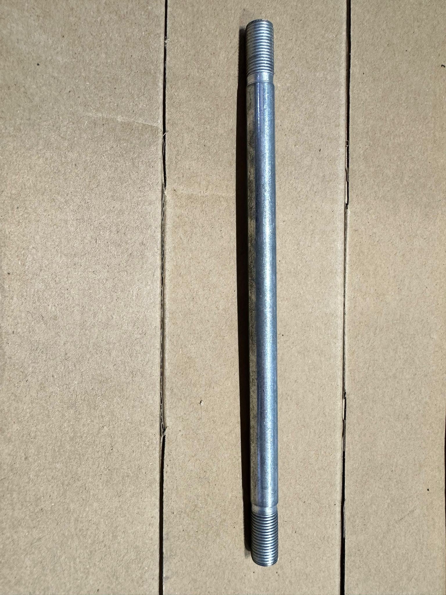 PERNO RUOTA POSTERIORE MINIMOTO DIAMETRO 10 LUNGHEZZA 18.5 CM