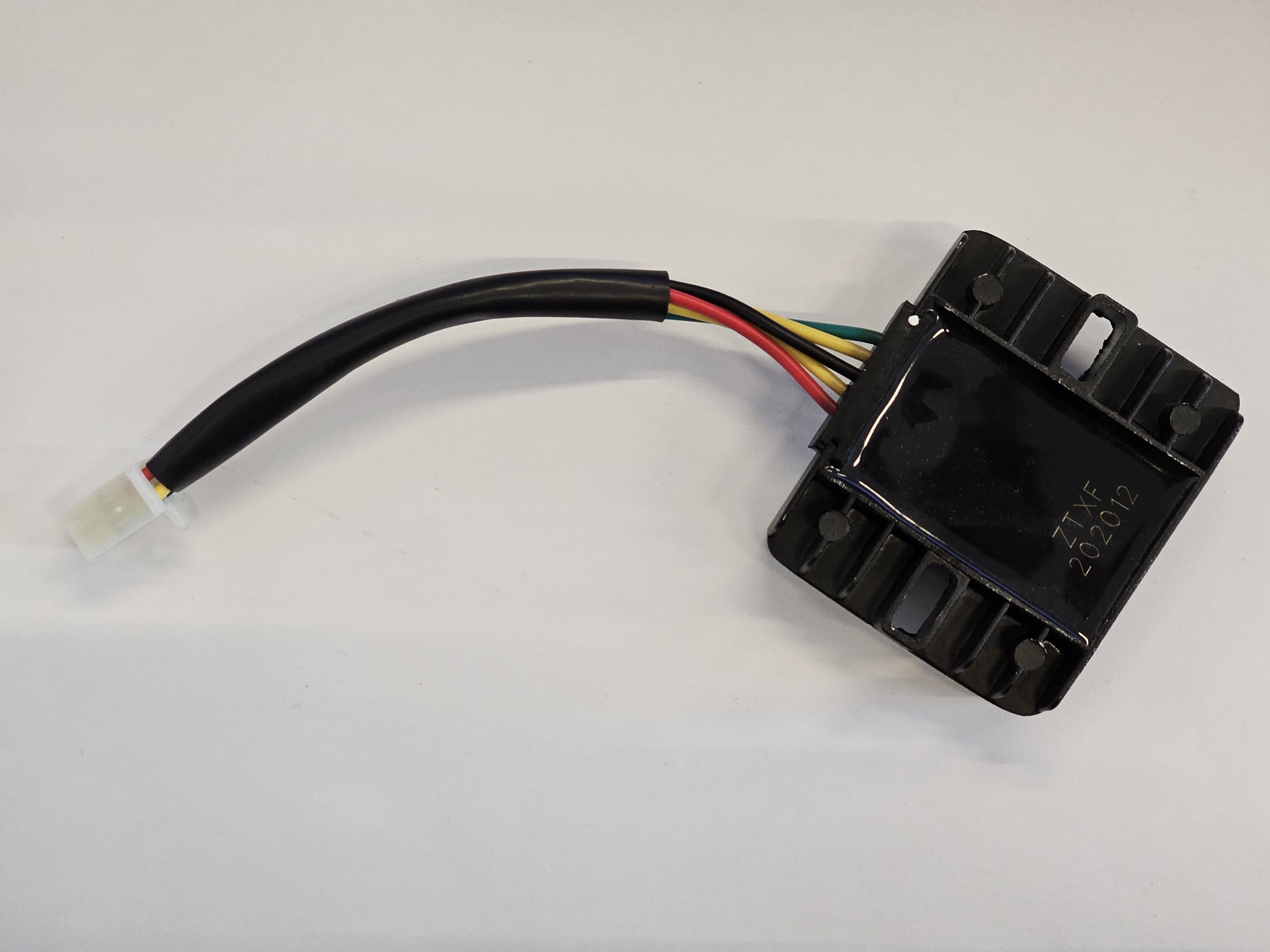 REGOLATORE DI TENSIONE PER BLOCCO MOTORE XN125 CROSS KOSHINE 125cc