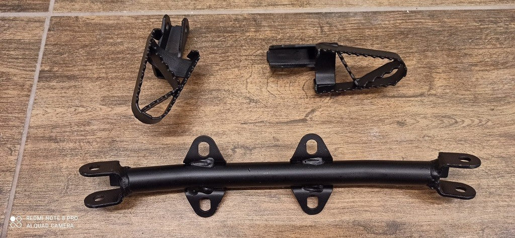 SET PEDALINE E SUPPORTO PIT BIKE SCORPION DESTRA E SINISTRA POGGIA PIEDI