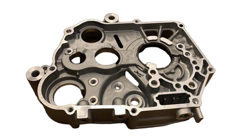 carter centrale destro per motore yx140 pit bike KAYO