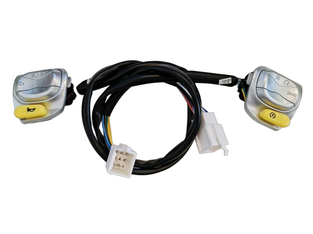 Tasti Manubrio Sinistra Destra Interruttori Frecce Clacson Luci Accensione – Scooter Sky Ii…