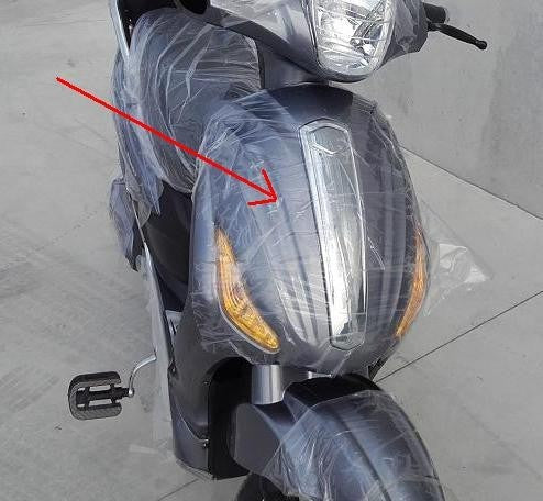 PLASTICA FRONTALE ANTERIORE FRECCE SCUDO - bici elettrica scooter sky II tipo z-tech