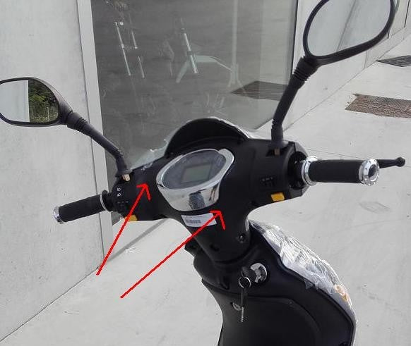 PLASTICA SUPPORTO CONTAKM E TASTI - bici elettrica scooter sky II tipo z-tech