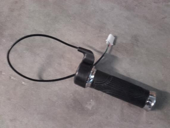 ACCELERATORE PER USO PRIVATO - bici elettrica scooter sky II tipo z-tech